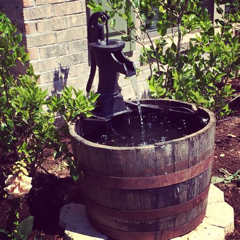 10 Old Water Pump Fountain Ideas HOMYRACKS