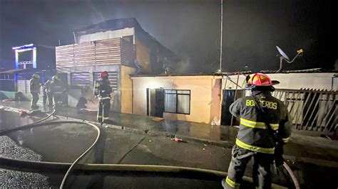 Fuego Arrasa Con Tres Casas Del Sector Norte Hospital Diario El Longino