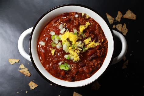 Tasty With A Mild Spice This Chili Recipe Is Made With Beef And Beans And Is Perfect For Dinner