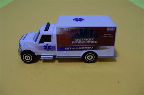kitbash custom matchbox international ambulance