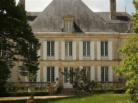 Le Château de la Chaussée Mairie de Saint Savinien sur Charente 17