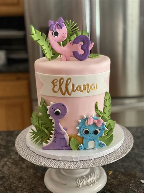 Pin By Jamie S On Cakes Dino Birthday Cake Dinasour Birthday Cake