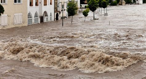 La prévision du risque d orage diluvien évolue Prévision des fortes