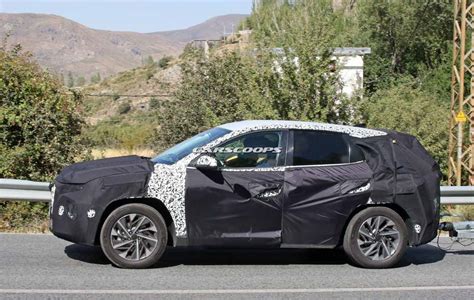 Next Gen Hyundai Tucson Spied Testing Design Influenced By Santa Fe