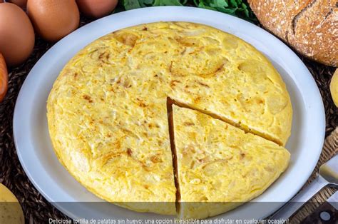 Deliciosa tortilla de patatas sin huevo una opción irresistible para