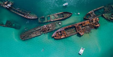 15 Photos of Underwater Shipwrecks - Beautiful Shipwreck Images