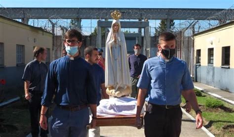 Se Despide Del Pa S La Imagen Peregrina De La Virgen De F Tima