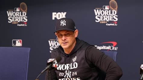 New York Yankees Aaron Boone Returns To La For World Series Youre