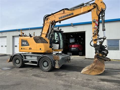 Liebherr A 918 Compact Litronic in Reykjavík Iceland