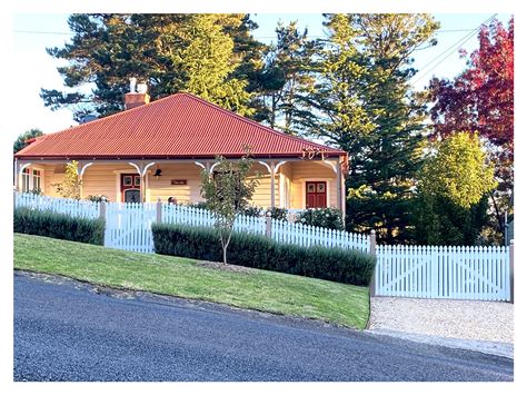 Location Profile and Details for Lizban Street in Blackheath 5