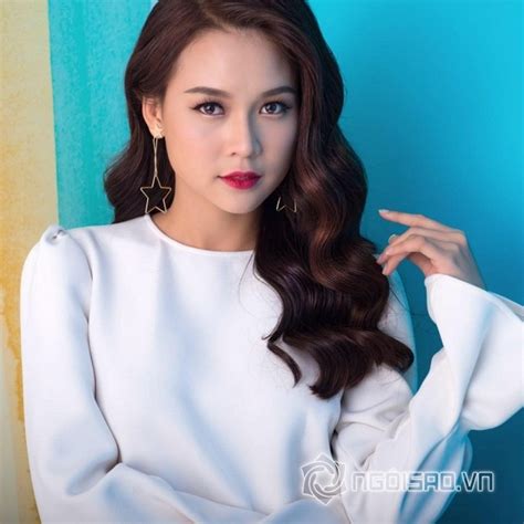 Hot girl Sam bị trộm lẻn vào nhà phá két sắt gây thiệt hại hơn 1 tỷ đồng