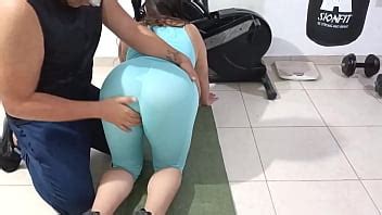 Manoseando A Mi Cu Ada Puta Latina Me Seduce Cuando Mi Esposa Se Va A Trabajar Se Pone A Hacer