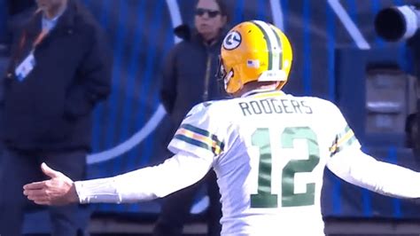 Aaron Rodgers Was Visibly Upset At Matt Lafleur On The Sidelines