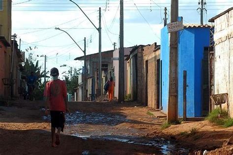 Seis Em Cada Dez Crian As E Adolescentes Est O Em Situa O De Pobreza