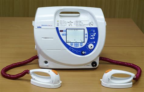 defibrillation simple english wikipedia   encyclopedia