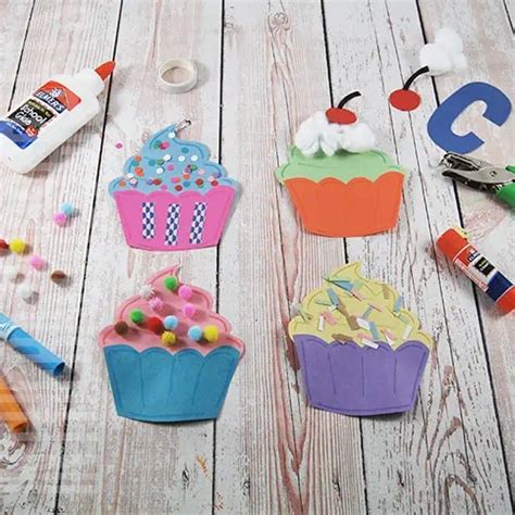 Cupcake Craft • In the Bag Kids' Crafts