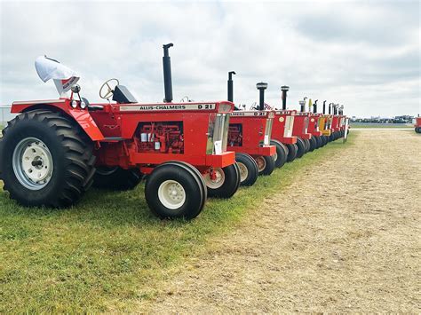 Heritage Tractors Come Together For Half Century Of Progress 2023