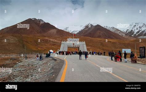 Khunjerab pass, Pak China Border 6/28/2018 Stock Photo - Alamy