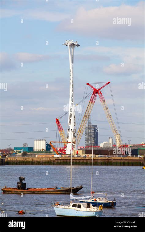 Cable car being built at the O2 Stock Photo - Alamy