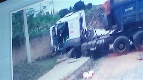 Assalto Na Madrugada Provoca Acidente Na Rodovia Di Rio Bahia