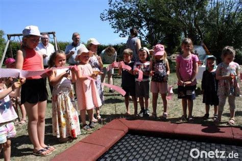 Trampolin für katholische Kindertagesstätte Nagel Onetz