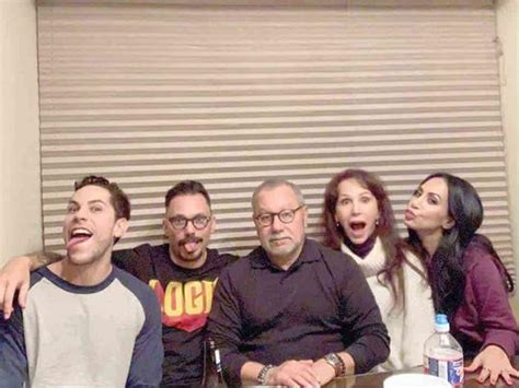 Christian Ch Vez Revela Que Su Mam Lo Corri De Su Casa Al Enterarse Que Es Gay