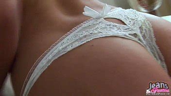 Valya Se Levanta La Falda Y Muestra Sus Bragas Xvideos