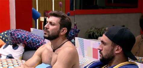 Foto Bbb Arthur E Caio Conversaram Sobre O Pr Ximo Pared O T