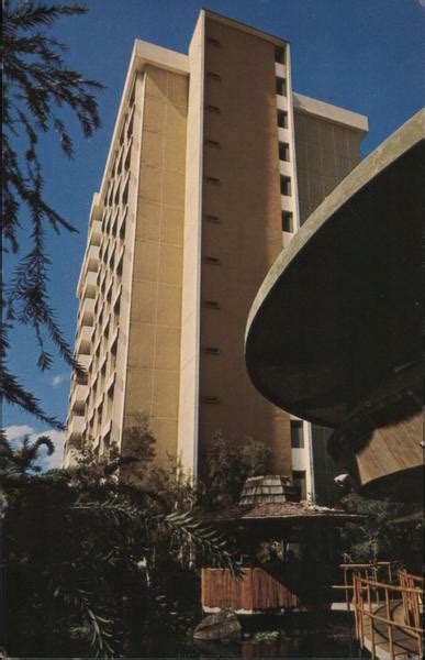 Pagoda Hotel and Floating Restaurant Honolulu, HI Postcard