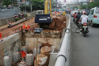 Pembangunan Jalan Layang Non Tol Kp Melayu Tanah Abang DATATEMPO