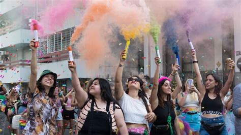 Marcha Del Orgullo Miles De Personas Coparon Las Calles Rosarinas El