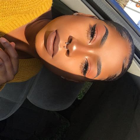 Soft Glam Makeup For Black Women In 2020 Dark Skin Makeup Black Girl