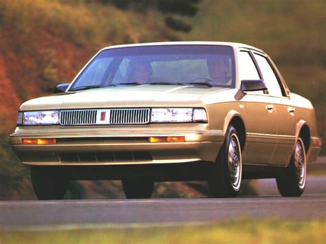 Oldsmobile Cutlass Ciera Specs Prices Mpg Reviews Photos