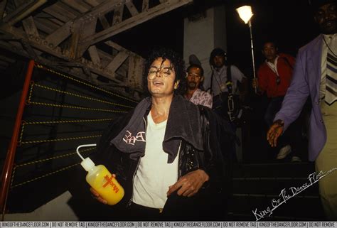 Bad Tour After Concert Mj Behind The Scenes Photo 19248539 Fanpop