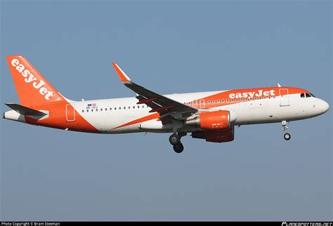 OE IZJ EasyJet Europe Airbus A320 214 WL Photo By Bram Steeman ID