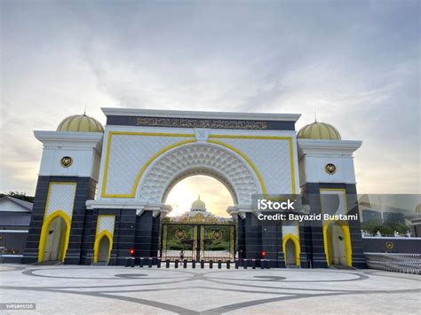 Istana Negara Stock Photo - Download Image Now - Architecture, Asia ...