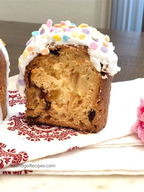 Moms Russian Kulich Easter Bread Grabandgorecipes