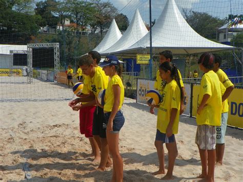 Programa Arte E Movimento Projeto Volei Em Rede Da Emef Julio De