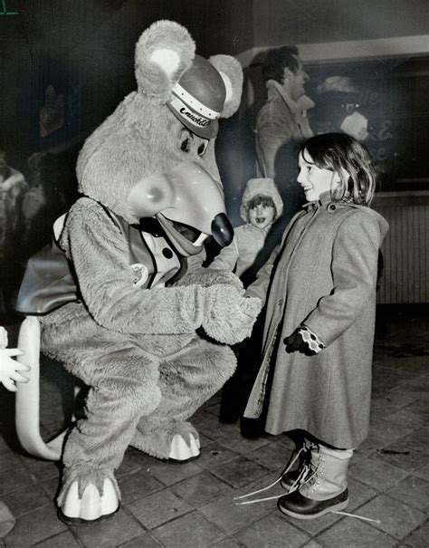 A Look Back At The Evolution Of Chuck E Cheese In Photos Chuck E Cheese Chuck E Cheese Pizza