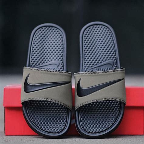 Jual Nike Benassi Swosh Olive Black Original Sandal Slide Pria