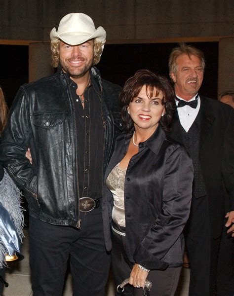 Toby Keith Is Recovering From Cancer Battle At Rural Ranch With His