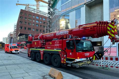 Hamburg Fünfter Bauarbeiter nach schwerem Arbeitsunfall verstorben