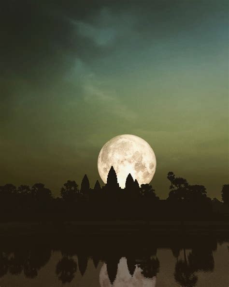 Andrew G. Herbert | AH Design - Angkor Wat Super Moon