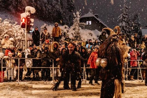 What is a Krampuslauf (Krampus Parade) in Austria & Germany