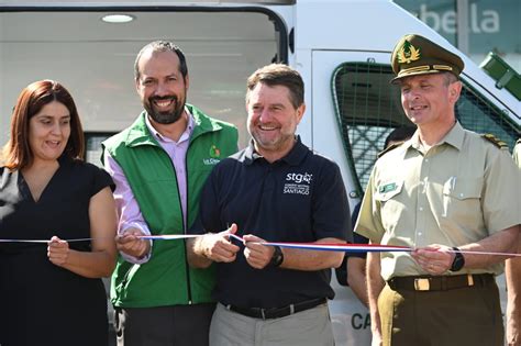 Gobernador Orrego entrega retén móvil para Intermodal La Cisterna