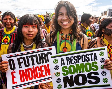 No Contexto Educacional As Juventudes Indigenas Buscam Um Sistema