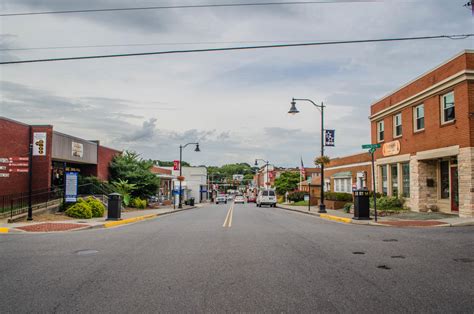 Vinton, VA | Small Town Charm in Virginia’s Blue Ridge