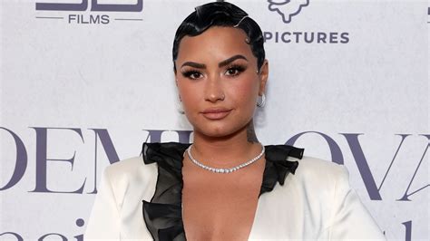 Demi Lovato Cut Their Hair To Shed Gender Norms Teen Vogue