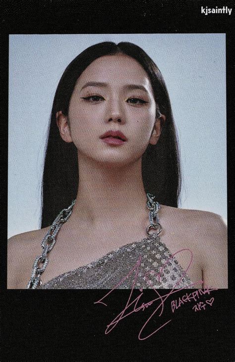 220916 Jisoo Scrolller