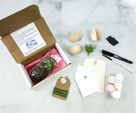 Best Craft & DIY Subscription Boxes - 2021 Award Winners - hello subscription